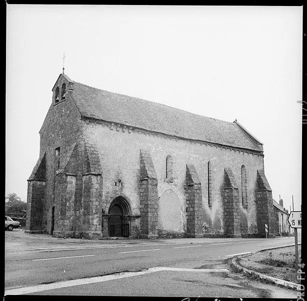 Foto von Saint-Jean-Baptiste-Kirche - Jacques Tealdi - © Creative Commons (https://creativecommons.org/licenses/by-sa/4.0/deed.fr)