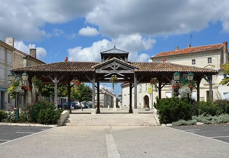 Picture of Former commandery of Templars Saint-Jean-Baptiste de Malleyrand - JLPC - © Creative Commons (https://creativecommons.org/licenses/by-sa/4.0/deed.fr)