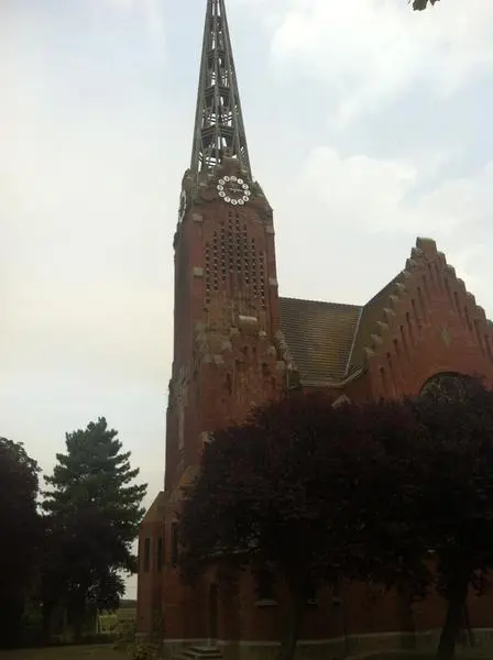 Foto von Saint-Pierre de Lamotte Kirche - NaMoUr - © Creative Commons (https://creativecommons.org/licenses/by-sa/4.0/deed.fr)