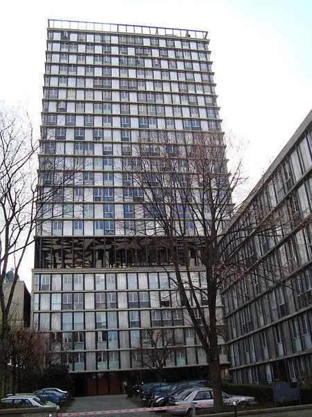 Photo de Tour Albert - LPLT - © Creative Commons (https://creativecommons.org/licenses/by-sa/4.0/deed.fr)
