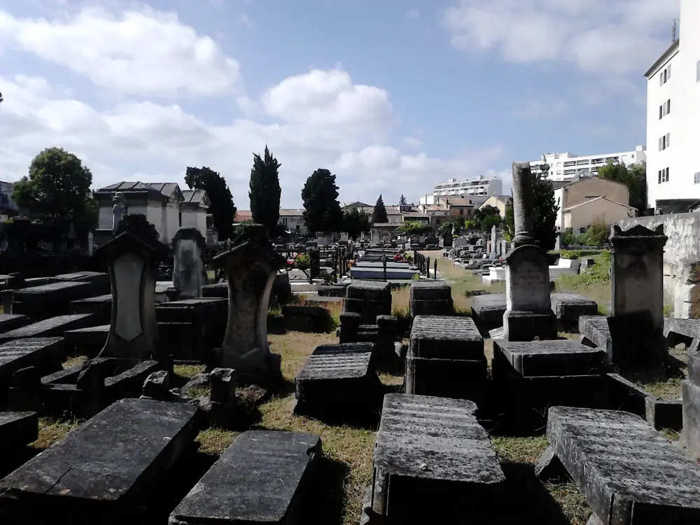 Foto de Cementerio israelita - Sous licence Creative Commons (https://creativecommons.org/licenses/by-sa/4.0/deed.fr) - Par Sblondon - © Creative Commons (https://creativecommons.org/licenses/by-sa/4.0/deed.fr)