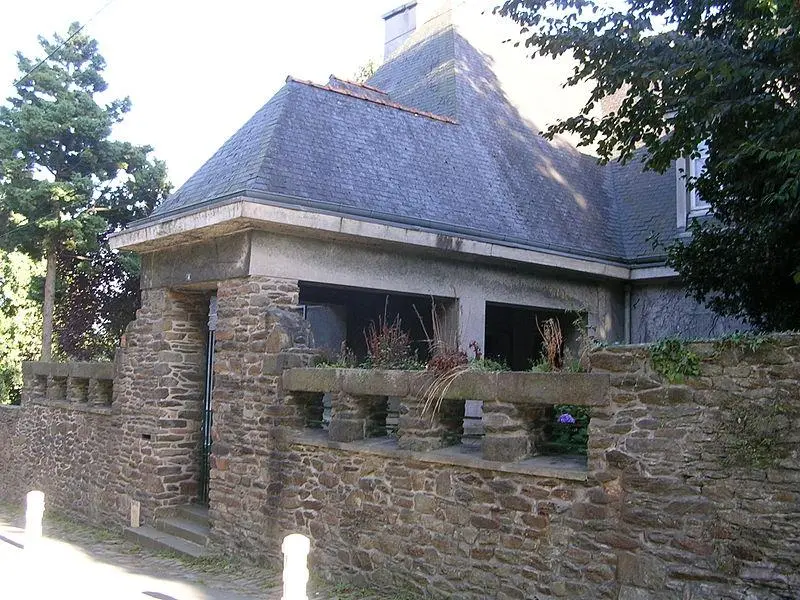 Foto von Mathon Villa - Yfig - © Creative Commons (https://creativecommons.org/licenses/by-sa/4.0/deed.fr)