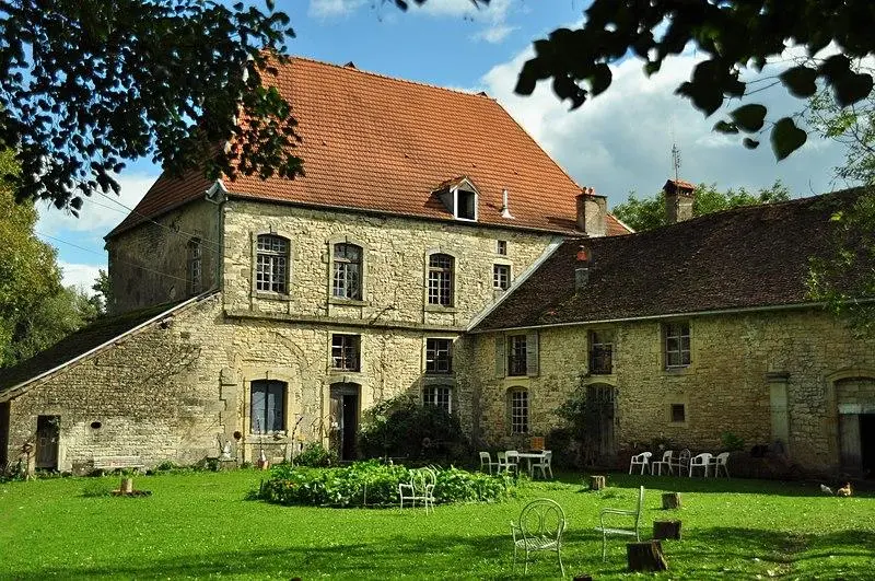 Foto von Ehemaliger Notre-Dame de Bithaine Abbey - Remi Mathis - © Creative Commons (https://creativecommons.org/licenses/by-sa/4.0/deed.fr)