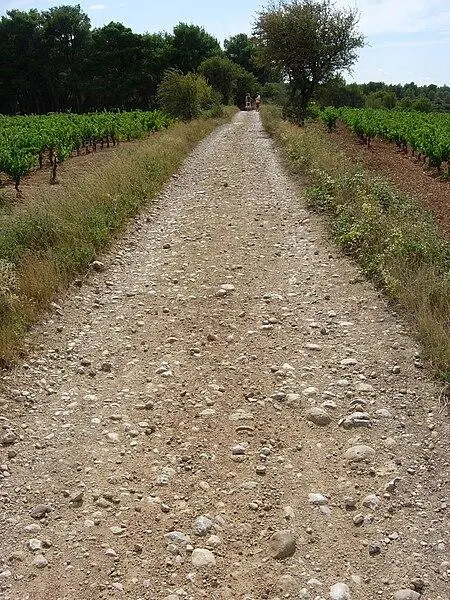 Foto von Über Domitia - user:toony - © Creative Commons (https://creativecommons.org/licenses/by-sa/4.0/deed.fr)
