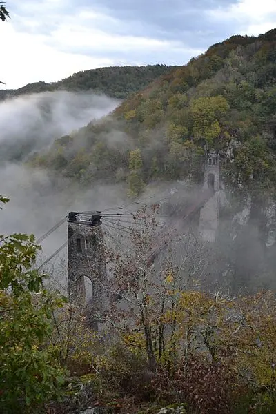 Foto von Black Rock Viaduct (auch in der Gemeinde SURSAC) - Glabb - © Creative Commons (https://creativecommons.org/licenses/by-sa/4.0/deed.fr)