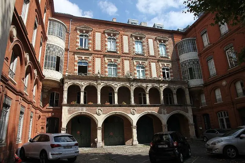 Foto de Hôtel de Pins y Hotel Antonin - Frédéric Neupont - © Creative Commons (https://creativecommons.org/licenses/by-sa/4.0/deed.fr)