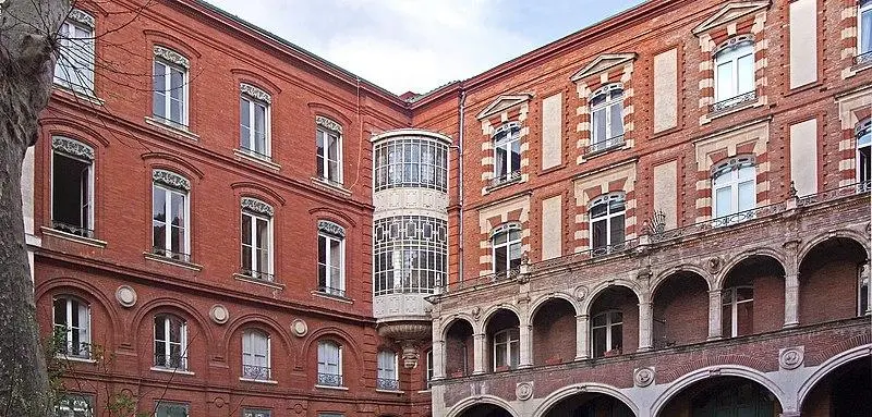 Picture of Hôtel de Pins and Hotel Antonin - Didier Descouens - © Creative Commons (https://creativecommons.org/licenses/by-sa/4.0/deed.fr)