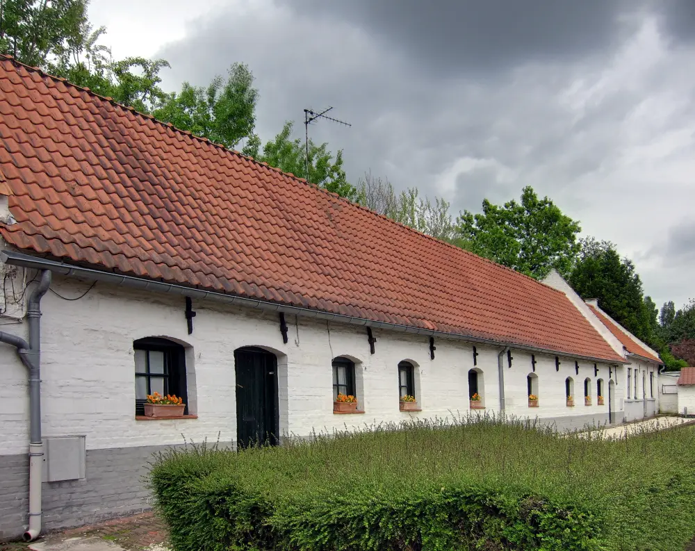 Foto von Häuser - Sous licence Creative Commons (https://creativecommons.org/licenses/by-sa/4.0/deed.fr) - Par Velvet - © Creative Commons (https://creativecommons.org/licenses/by-sa/4.0/deed.fr)