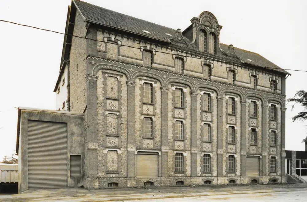 Picture of Flour mill - POP Plateforme Ouverte du Patrimoine / Base Mérimée - © Ministère de la Culture (France), Médiathèque du patrimoine et de la photographie, Tous droits réservés 