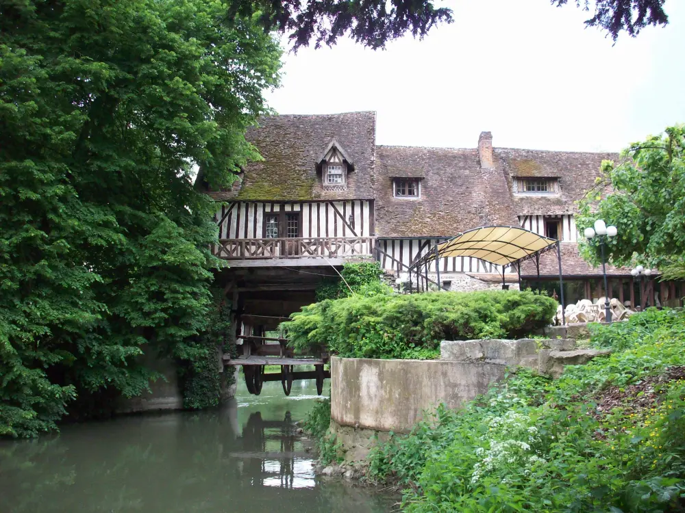 Foto di Moulin d'Andé - Sous licence Creative Commons (https://creativecommons.org/licenses/by-sa/4.0/deed.fr) - Par Giogo - © Creative Commons (https://creativecommons.org/licenses/by-sa/4.0/deed.fr)