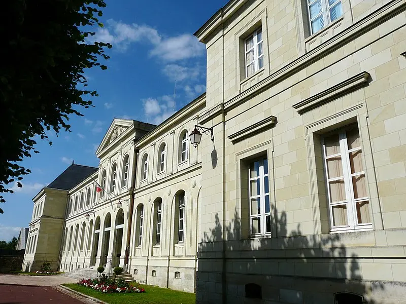 Picture of Town hall - Père Igor - © Creative Commons (https://creativecommons.org/licenses/by-sa/4.0/deed.fr)