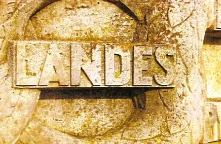Foto von Gedenkdenkmal, das als Basken bekannt ist - Weglinde - © Creative Commons (https://creativecommons.org/licenses/by-sa/4.0/deed.fr)
