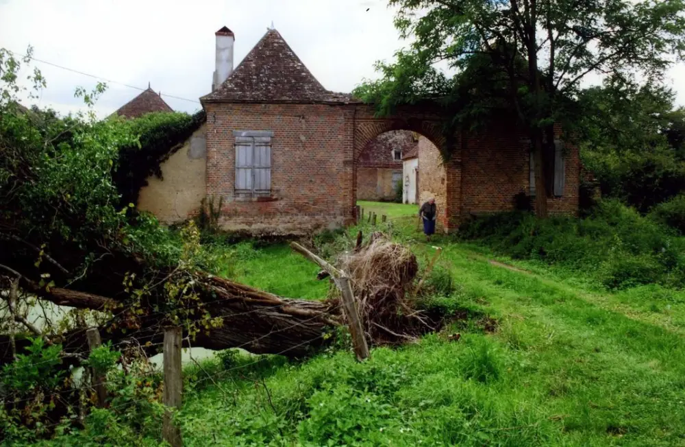 Foto de Castillo de Chevennes - POP Plateforme Ouverte du Patrimoine / Base Mérimée - © Ministère de la Culture (France), Médiathèque du patrimoine et de la photographie, tous droits réservés