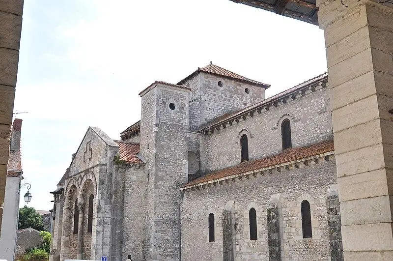 Photo de Palais abbatial - Harrie Gielen - © Creative Commons (https://creativecommons.org/licenses/by-sa/4.0/deed.fr)