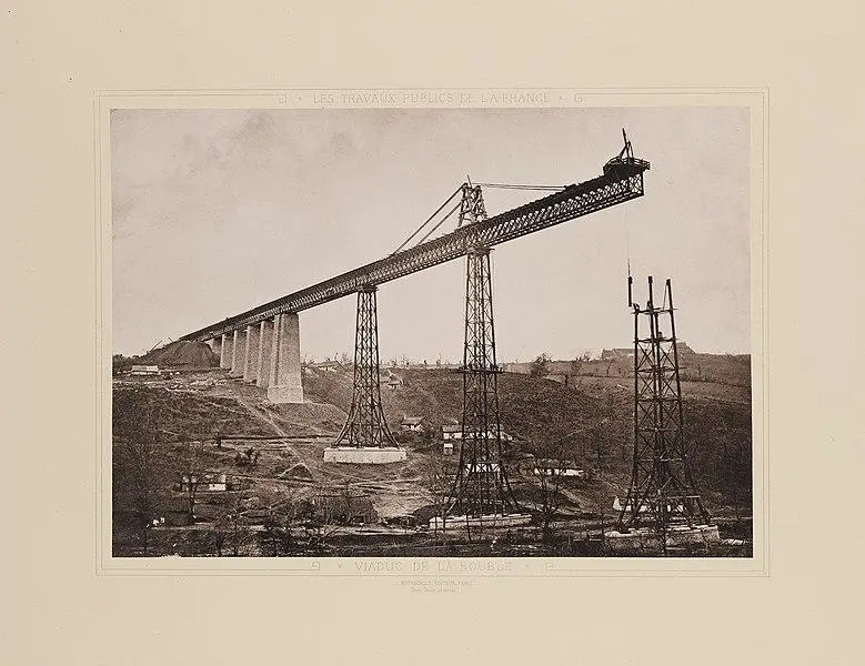 Foto von Bouble Viaduct - SMU Central University Libraries - © Creative Commons (https://creativecommons.org/licenses/by-sa/4.0/deed.fr)