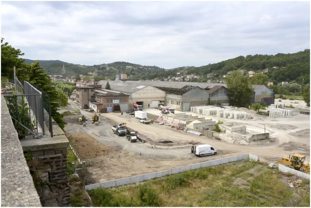 Foto von Aufbau von Souflants und allen technischen Installationen - POP Plateforme Ouverte du Patrimoine / Base Mérimée - © Ministère de la Culture (France), Direction Régionale des Affaires Culturelles d'Occitanie, tous droits réservés