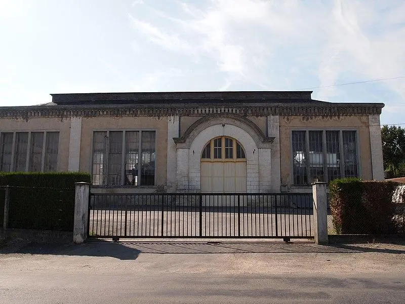 Picture of Former slaughterhouse, currently municipal workshops - Rosier - © Creative Commons (https://creativecommons.org/licenses/by-sa/4.0/deed.fr)