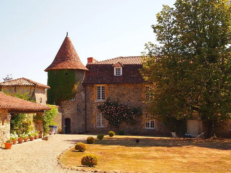 Picture of Château du Plunaud - Rosier - © Creative Commons (https://creativecommons.org/licenses/by-sa/4.0/deed.fr)