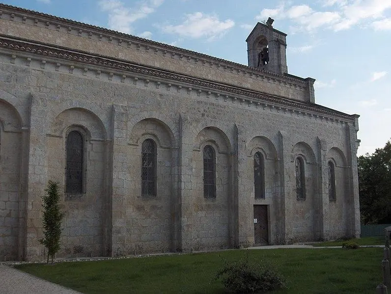 Foto von Saint-Jean-Baptiste-Kirche - 2Passage - © Creative Commons (https://creativecommons.org/licenses/by-sa/4.0/deed.fr)