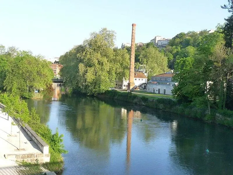 Foto di Ex cartoleria di Saint-Cybard-Le-Nil - Jack ma - © Creative Commons (https://creativecommons.org/licenses/by-sa/4.0/deed.fr)