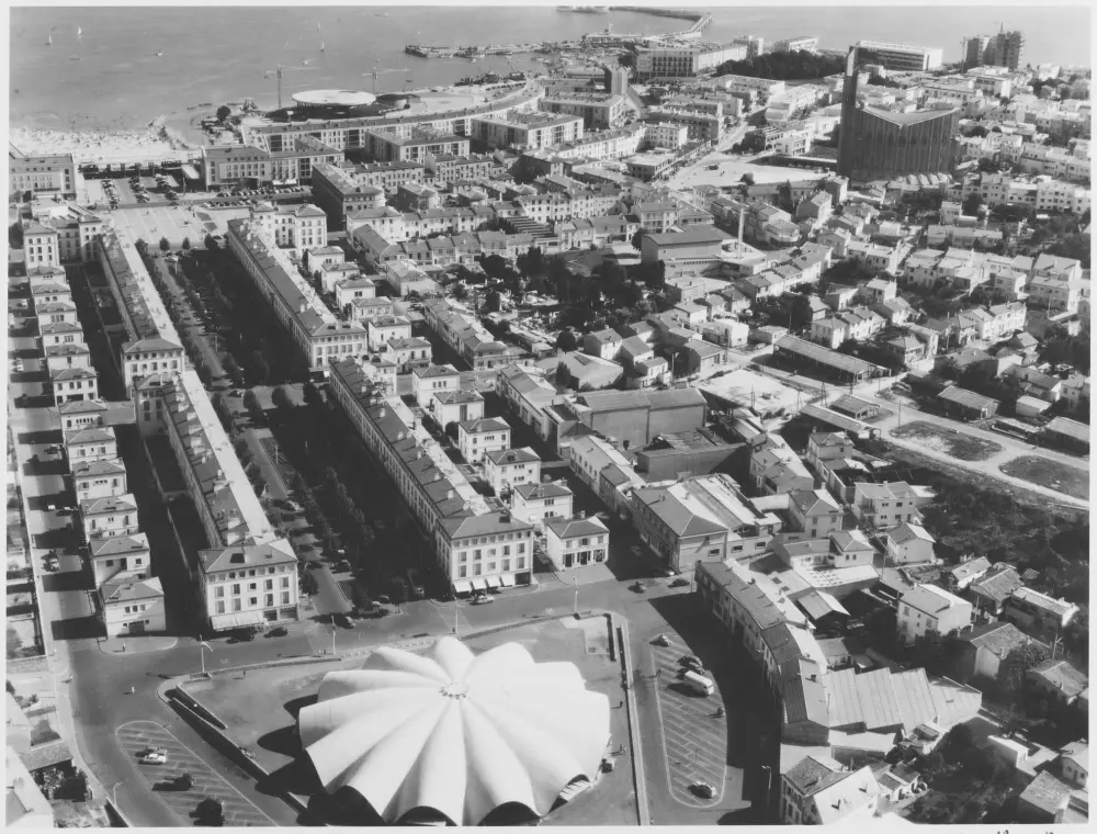 Picture of Covered market - POP Plateforme Ouverte du Patrimoine / Base Mérimée - © Ministère de la Culture (France), Médiathèque du patrimoine et de la photographie, diffusion RMN-GP