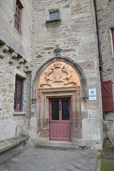 Picture of Sainte-Fortunade castle - Marianne Casamance - © Creative Commons (https://creativecommons.org/licenses/by-sa/4.0/deed.fr)