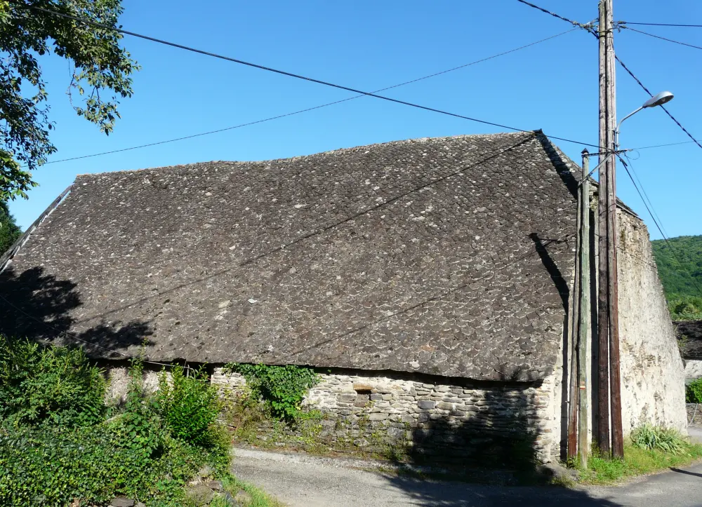 Foto von Granges-Anbietbar gegenüber dem Krankenhaus nebeneinander - Sous licence Creative Commons (https://creativecommons.org/licenses/by-sa/4.0/deed.fr) - Par Père Igor - © Creative Commons (https://creativecommons.org/licenses/by-sa/4.0/deed.fr)
