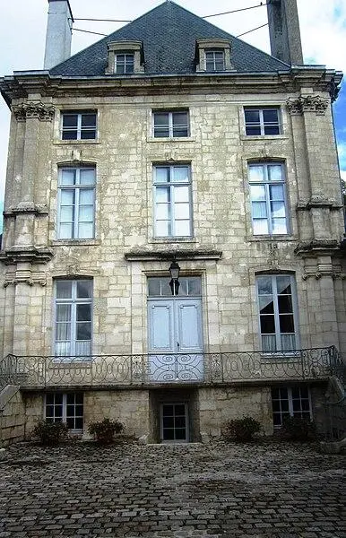 Foto von Hôtel de Clermont-Tonnerre (alte Ursulinkapelle) - Claude PIARD - © Creative Commons (https://creativecommons.org/licenses/by-sa/4.0/deed.fr)