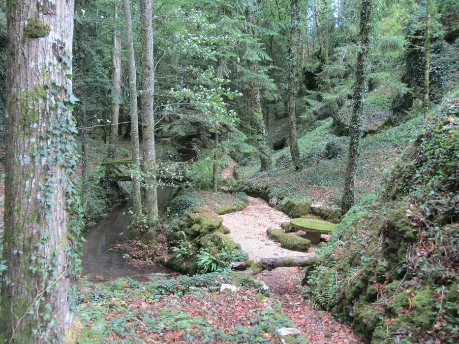 Foto von Domaine de la eng - POP Plateforme Ouverte du Patrimoine / Base Mérimée - © Ministère de la Culture (France), Direction Régionale des Affaires Culturelles de Bourgogne-Franche-Comté – Tous droits réservés 
