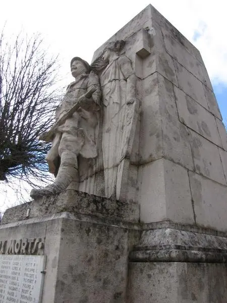 Foto de Monumento a los muertos de la ciudad - POP Plateforme Ouverte du Patrimoine / Base Mérimée - © Ministère de la Culture (France), Médiathèque du patrimoine et de la photographie, diffusion RMN-GP