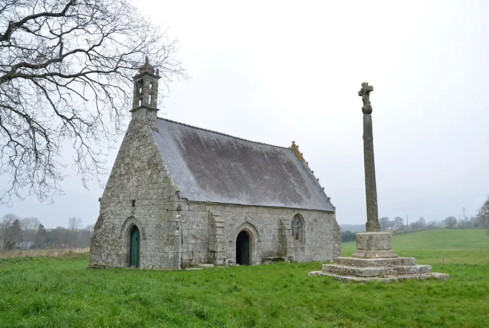 Picture of Chapel of Christ and Cross - POP Plateforme Ouverte du Patrimoine / Base Mérimée - ® Ministère de la Culture (France), Direction Régionale des Affaires Culturelles de Bretagne, tous droits réservés