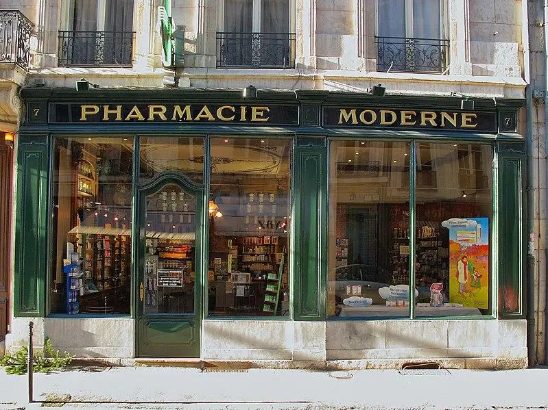Foto von Boutique (Apotheke) - JGS25 - © Creative Commons (https://creativecommons.org/licenses/by-sa/4.0/deed.fr)