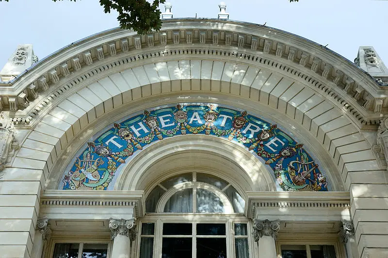 Foto di Teatro municipale - Odenel - © Creative Commons (https://creativecommons.org/licenses/by-sa/4.0/deed.fr)