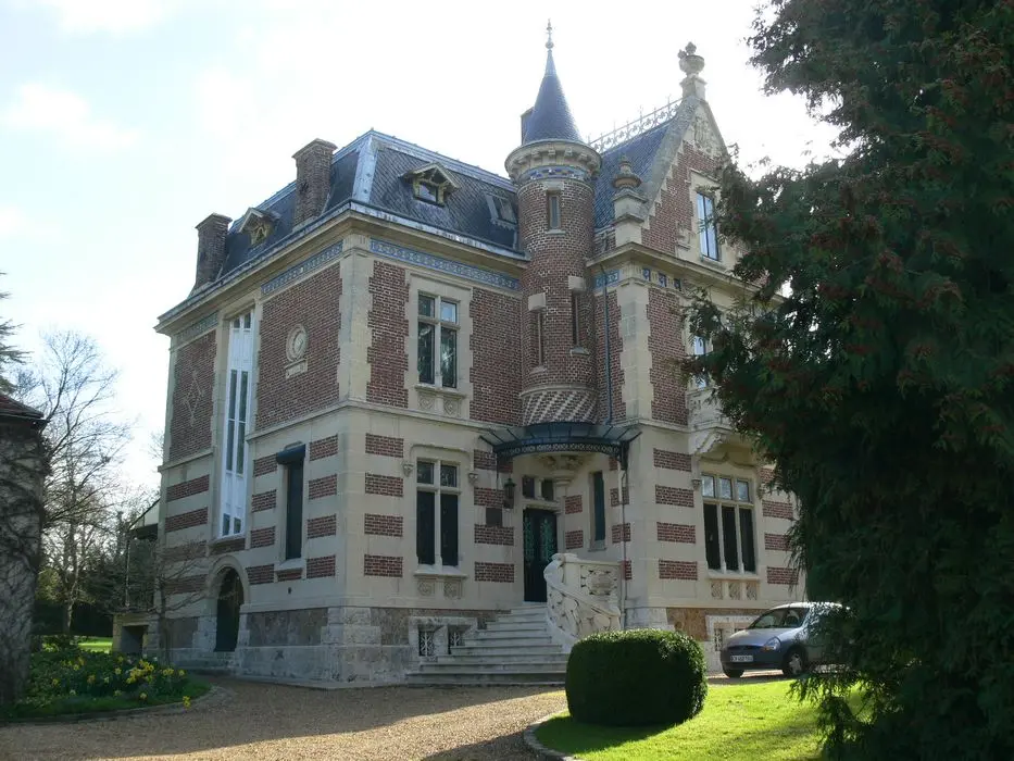 Foto von Haus namens "Villa la Billardière" - POP Plateforme Ouverte du Patrimoine / Base Mérimée - © Ministère de la Culture (France), Direction Régionale des Affaires Culturelles du Centre-Val de Loire, tous droits réservés