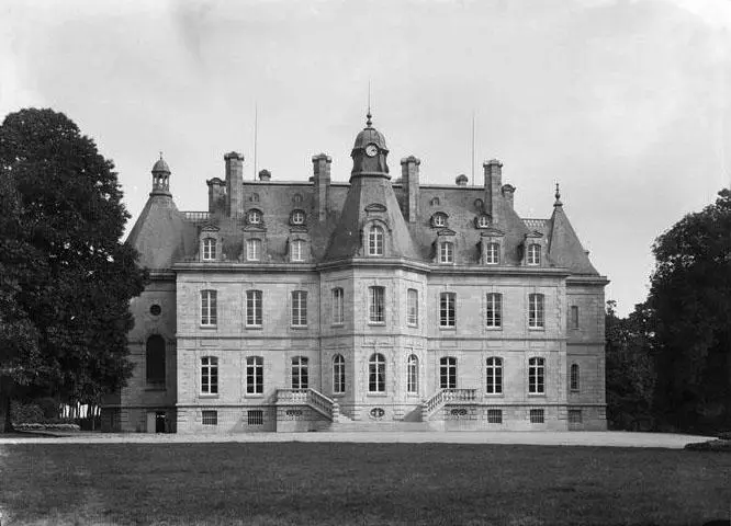 Foto de Domaine de Kernévez - Gustave William Lemaire (1848–1928) Descriptionpho - © Creative Commons (https://creativecommons.org/licenses/by-sa/4.0/deed.fr)