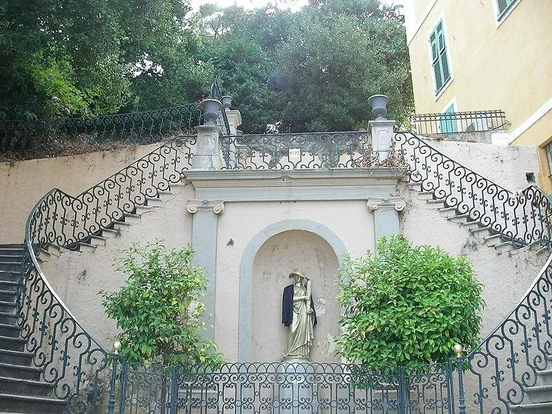 Foto di Set composto dalla rampa di Saint-Charles, dalla scala e dal giardino Romieu - Gzen92 - © Creative Commons (https://creativecommons.org/licenses/by-sa/4.0/deed.fr)