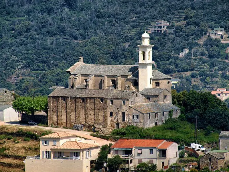 Foto von Architekturkomplex, bestehend aus der Pfarrkirche, dem Glockenturm, der Kapelle der Sainte-Croix-Bruderschaft, der Sakristei und des alten Presbyteriums - Pierre Bona - © Creative Commons (https://creativecommons.org/licenses/by-sa/4.0/deed.fr)