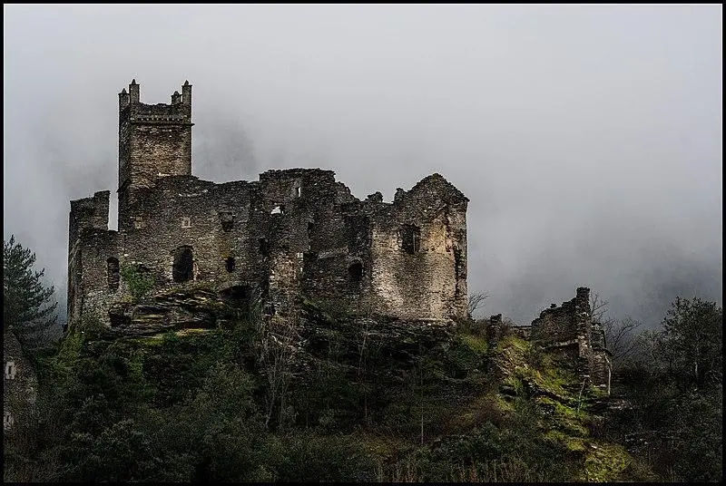Foto de Ruinas del Château de Brosis - Dominique Robert - © Creative Commons (https://creativecommons.org/licenses/by-sa/4.0/deed.fr)