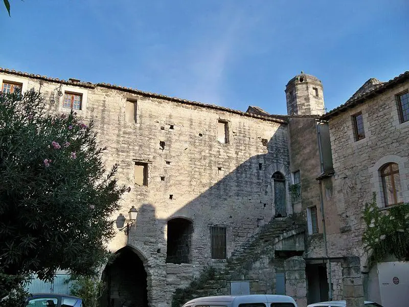 Foto von Ehemaliger Palast von Kardinal de Deaux, auch bekannt als Thurroye - Véronique PAGNIER - © Creative Commons (https://creativecommons.org/licenses/by-sa/4.0/deed.fr)