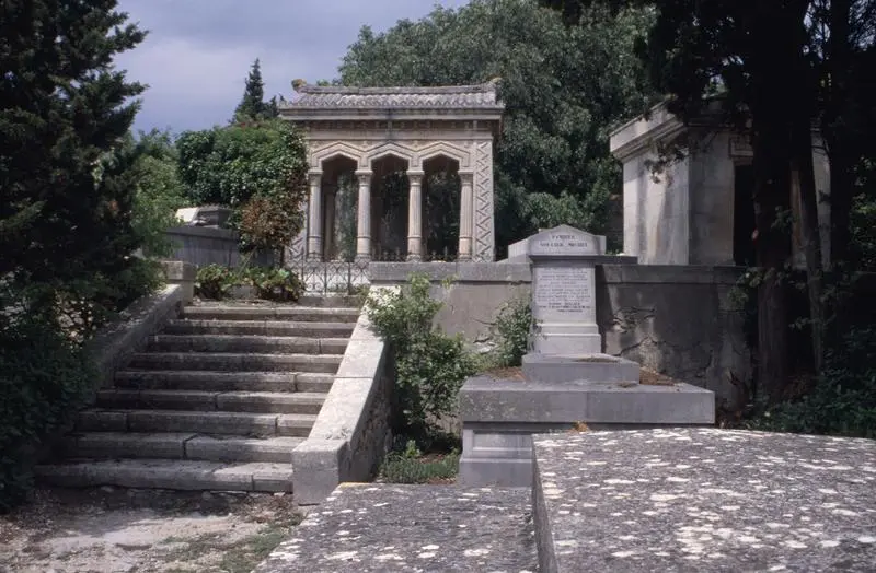 Picture of Protestant cemetery - POP Plateforme Ouverte du Patrimoine / Base Mérimée - © Monuments historiques