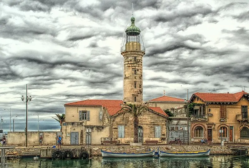 Foto de Viejo faro del Grau de Aigues-Mortes o Grau-Du-Roi - BELZUNCE Christian - © Creative Commons (https://creativecommons.org/licenses/by-sa/4.0/deed.fr)