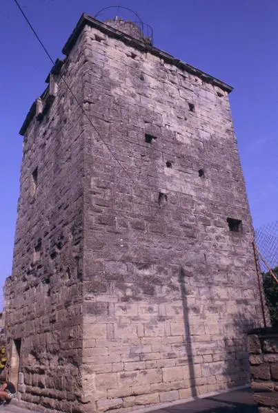 Foto de Tour medieval, anteriormente llamada Roman Tower - POP Plateforme Ouverte du Patrimoine / Base Mérimée - © Monuments historiques