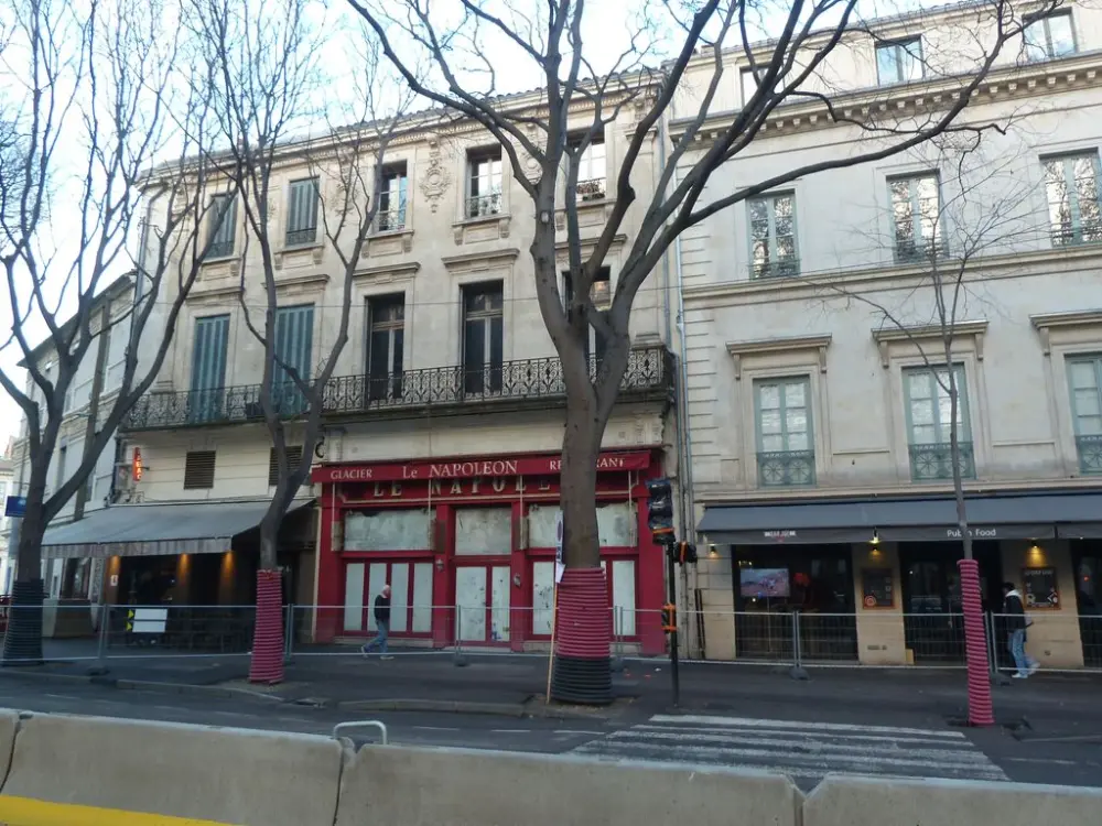Foto de Café Le Napoléon, ex Café de París - POP Plateforme Ouverte du Patrimoine / Base Mérimée - © Ministère de la Culture (France), Direction Régionale des Affaires Culturelles d’Occitanie, CRMH