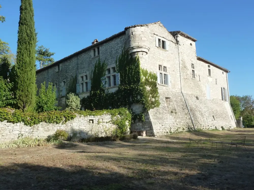 Foto de Castillo de Aveján - POP Plateforme Ouverte du Patrimoine / Base Mérimée - © Ministère de la Culture (France), DRAC Occitanie, CRMH