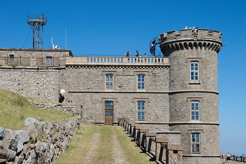 Foto von Mont-Aigoual Meteorological Observatory - Anthony Morel - © Creative Commons (https://creativecommons.org/licenses/by-sa/4.0/deed.fr)