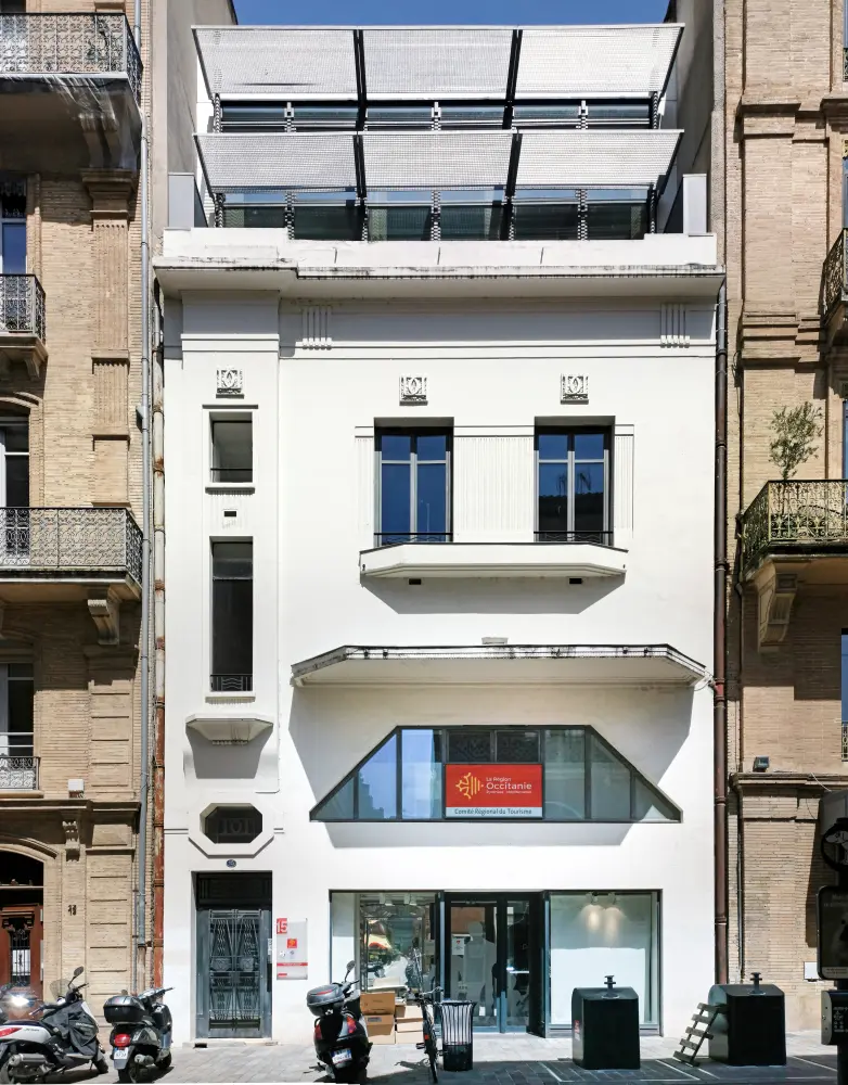 Foto di Building dice di "La Dépêche du Midi" - Sous licence Creative Commons (https://creativecommons.org/licenses/by-sa/4.0/deed.fr) - Par Archaeodontosaurus - © Creative Commons (https://creativecommons.org/licenses/by-sa/4.0/deed.fr)