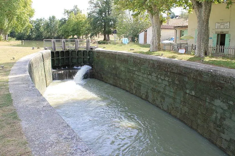 Picture of Canal du Midi: Double bunter of the wild boar - Antoine Bouyer - © Creative Commons (https://creativecommons.org/licenses/by-sa/4.0/deed.fr)