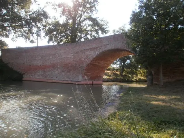 Picture of Canal du Midi: Aqueduct-Pont de negra or the teasauque - Monuments tale - © Creative Commons (https://creativecommons.org/licenses/by-sa/4.0/deed.fr)