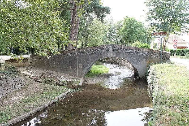Foto de Puente Riat - Python72 - © Creative Commons (https://creativecommons.org/licenses/by-sa/4.0/deed.fr)