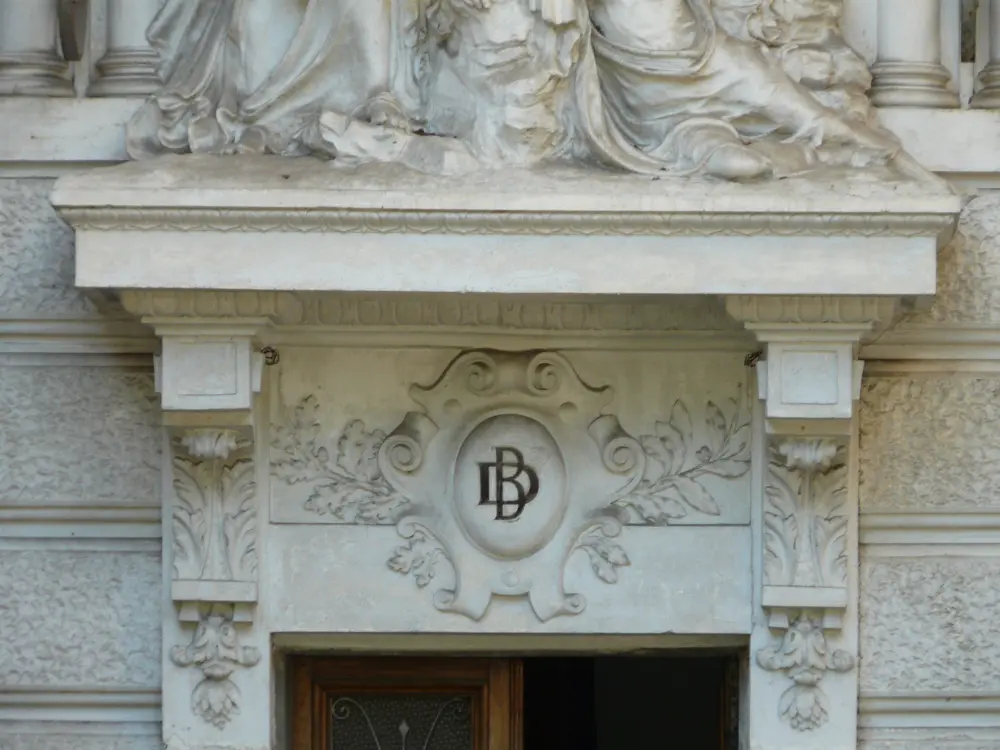 Picture of Pyrene villa - Sous licence Creative Commons (https://creativecommons.org/licenses/by-sa/4.0/deed.fr) - Par Père Igor - © Creative Commons (https://creativecommons.org/licenses/by-sa/4.0/deed.fr)
